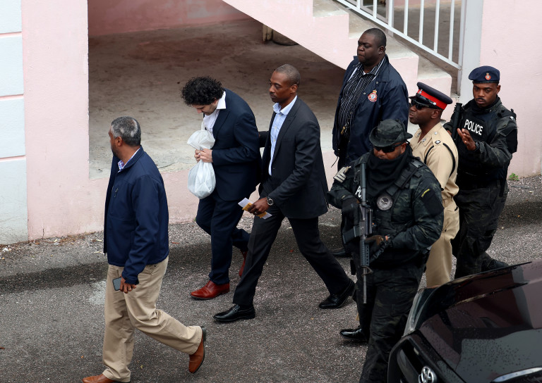 Арестуваният на Бахамите Сам Банкман-Фрайд