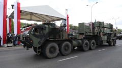 Мощна армия с голяма слабост: Защо Полша дава на САЩ $2 милиарда за ракети