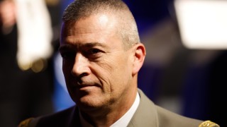 Европа трябва да преодолее вътрешните си разделения и да наложи