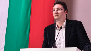 Националният съвет на БСП гласува доверие на председателя Крум Зарков