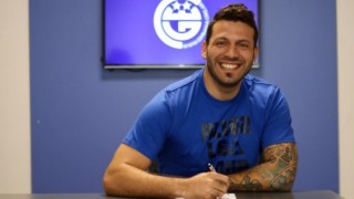 Хорхе Броун подписа договор с аржентинския Химнасия Ла Плата 33 годишният