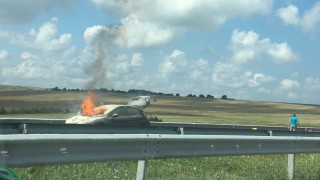 Кола пламна в движение на АМ "Тракия"