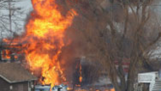 Двама пожарникари в САЩ бяха застреляни по време на работа