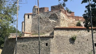 Част от стена на крепостта "Баба Вида" се срути