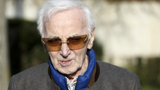 Големият френски певец Шарл Азнавур е починал на 94 годишна възраст