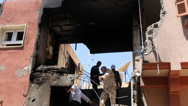 400 са жертвите на боевете в Триполи