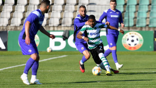 Борещият се запазване на елитния си статут Етър гостува утре