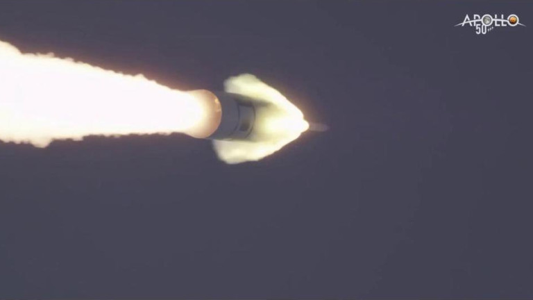 НАСА тества космическия кораб "Орион" за полет до Луната през 2024 година