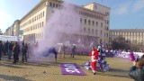 Синдикален Дядо Коледа и Снежанка търсят пари за заплати в Бюджет 2026