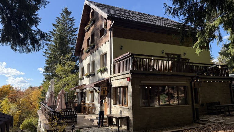 Хижа „Кукер“: възраждането на един планински дом на Витоша