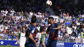 Алавес продължава да мечтае за Шампионска лига след успех над последния