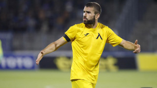 Треньорът на Левски Георги Тодоров пък все още не