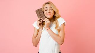 Да си хапнем няколко парчета шоколад е една от малките