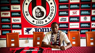 Крилото на Локо Сф Джани дос Сантос ще