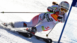 Гьоргъл спечели златото в ските, Линдзи Вон седма