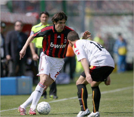 Кака аут за четири месеца?