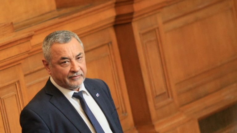 Симеонов вижда политическа намеса в протестите срещу него