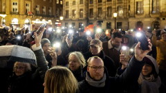 Хиляди протестираха в Амстердам след победата на Вилдерс 