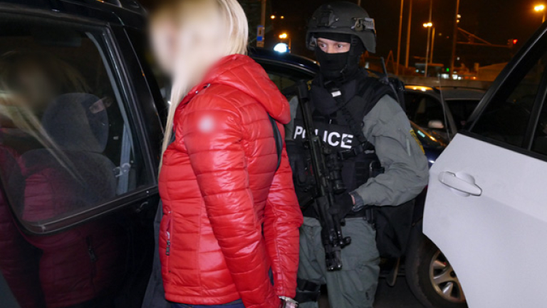 Задържаха 2 жени, издирвани в Белгия за трафик на хора и пране на пари