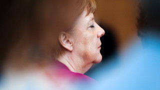 Ангела Меркел заяви че няма да заема политически пост след