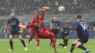 Интер 0 0 Ливърпул 61′ Един Джеко прати топката