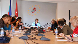 Политическият съвет на коалиция БСП за България и депутатите в