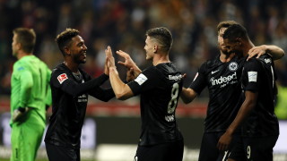 20 годишният нападател на Айнтрахт Франкфурт Лука Йович се превърна в