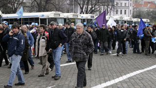Кремиковци търсят правата си в Хага