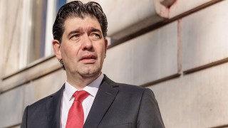 Премиерът не е началник на председателя на БСП за да