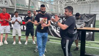 Капитанът на Локомотив Пловдив Димитър Илиев вторият капитан Парвиз