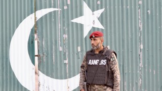 Шестима войници загинаха при престрелка на контролно пропускателен пункт в северозападен