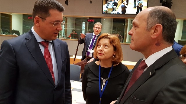 МВР шефът поиска пълен достъп до Шенгенската и визовата системи на ЕС