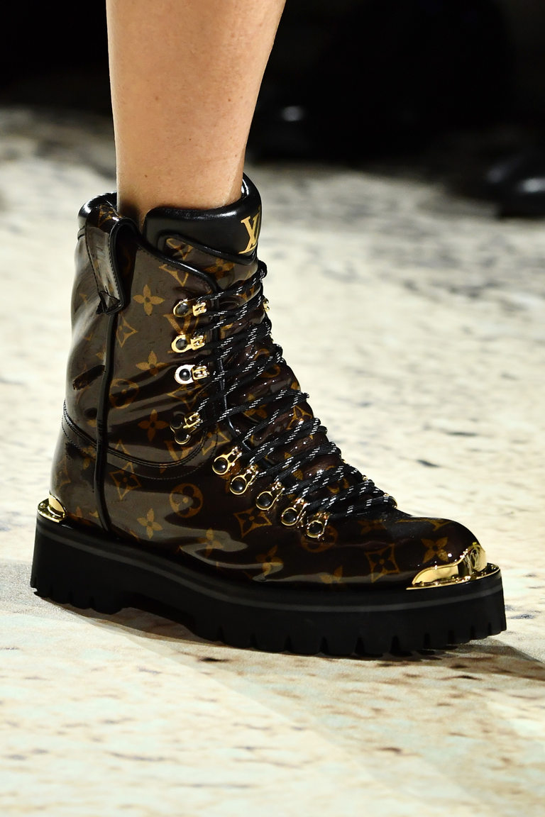 Обувките на Луи Вюитон