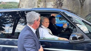 Папа Лъв XIV избра бус на "Фолксваген" за свой папамобил