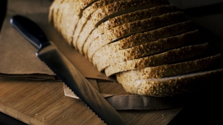 Хлябът и зърното най-евтини в България и Румъния