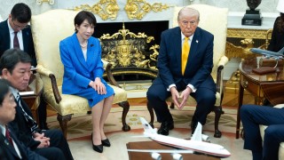Президентът на САЩ Доналд Тръмп сравни първоначалните удари срещу Иран