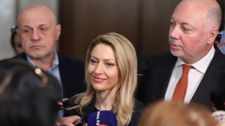 ГЕРБ тълкуват прибързаната оставка на Денков: ПП-ДБ не искат преговори, а нови избори