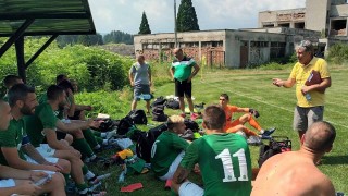 Вихрен Сандански победи с 2 0 Пирин Разлог в контролна футболна