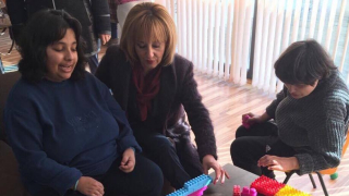 Защо парите от винетките пълнят дупки в бюджета, а не по пътищата, питат недоволни