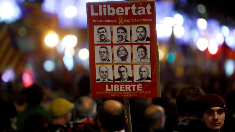 Повече от 70 ранени и 11 арестувани при протеста в Барселона 