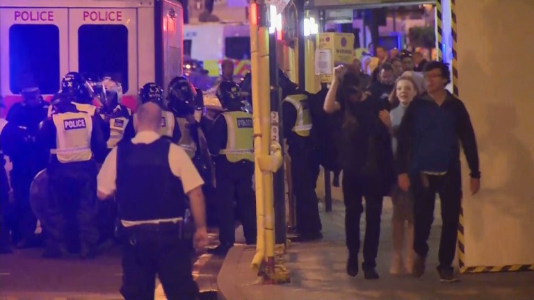 Седем убити при терористична атака в Лондон - Topsport.bg
