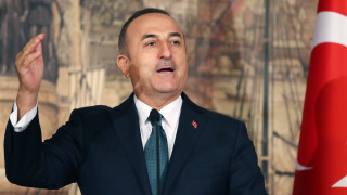 Турция се озъби на Макрон, подкрепял тероризма