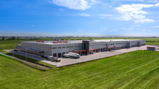 Почти 36 000 кв м площ заема вече логистичният център на