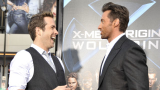 Райън Рейнолдс и Хю Джакман имат силна приятелска връзка въпреки