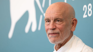 По рано тази година световноизвестният режисьор Джон Малкович гостува на сцената