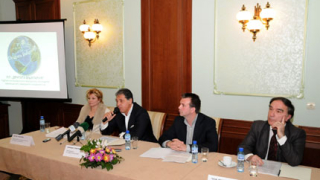 Бившите управляващи отвличат протеста и го водят в друга посока