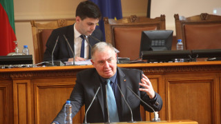 Повече от два часа депутатите дебатираха по реформите за отпускане