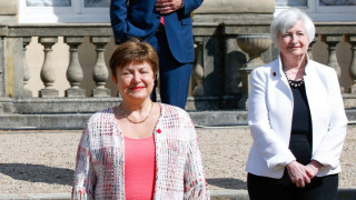 Министърът на финансите на САЩ отказва да отвърне на обаждания