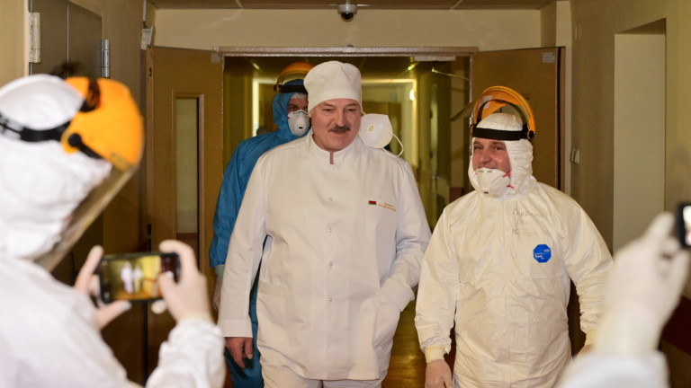 Лукашенко призна: COVID ситуацията и в Беларус е тежка 