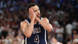 Звездата на НБА Стеф Къри продължи договора си с Голдън